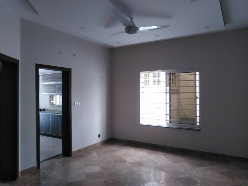 1 Kanal Spacious Upper Portion Is Available In I-8/4 For rent 8