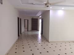 I 8/3 Near To Kachnar Park Separate Gate Ground Portion 3 Bed 0