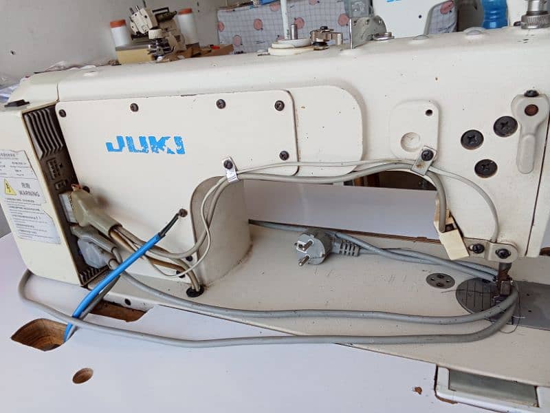 Auto sewing machine 3
