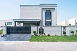 ONE KANAL BRAND NEW VICTORIAN DESIGNED FULLY LAVISH BUNGALOW FOR SALE