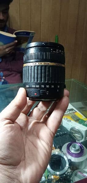 Tamron Lens 18-200 f3.5-6.3 in very good new condition 4