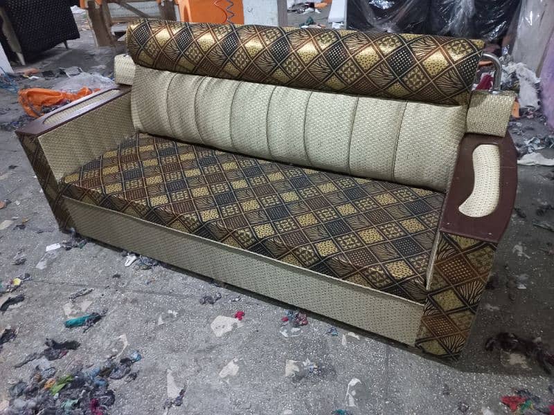 5seater economy sofa with guaranteed material 5