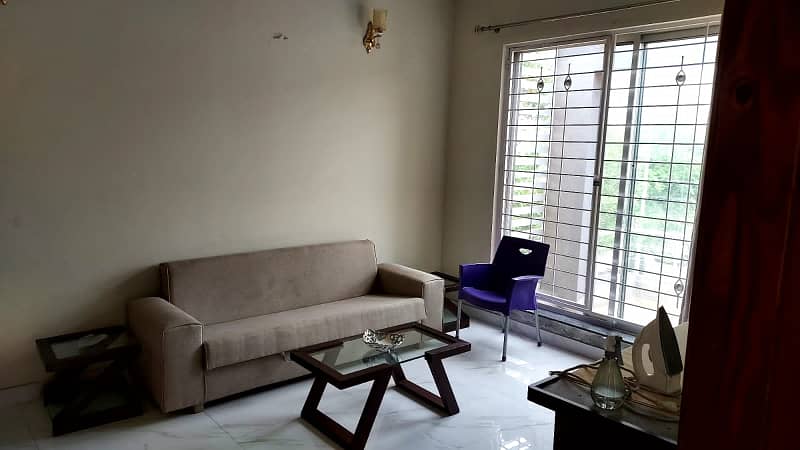 Beautiful Kanal Upper Portion Available For Rent in Dha Phase 4 1
