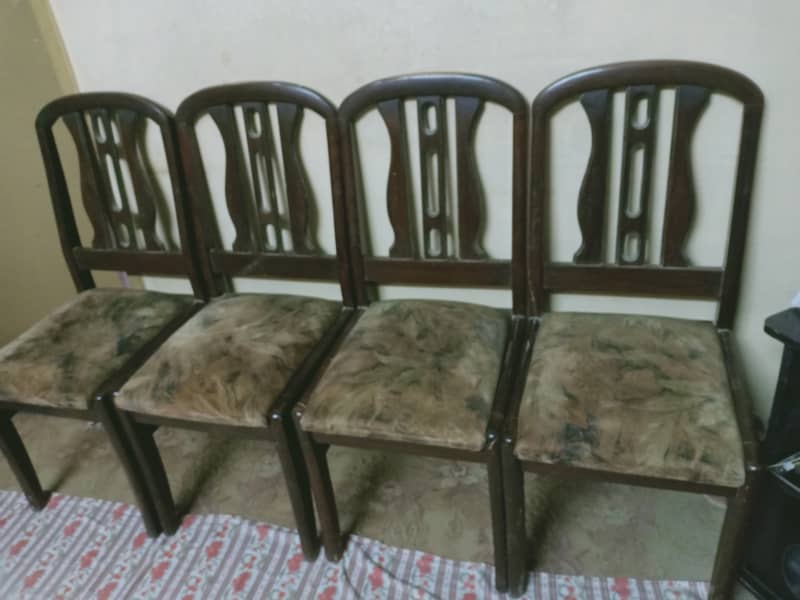 Wooden Dinig Table with 6 Chairs 1