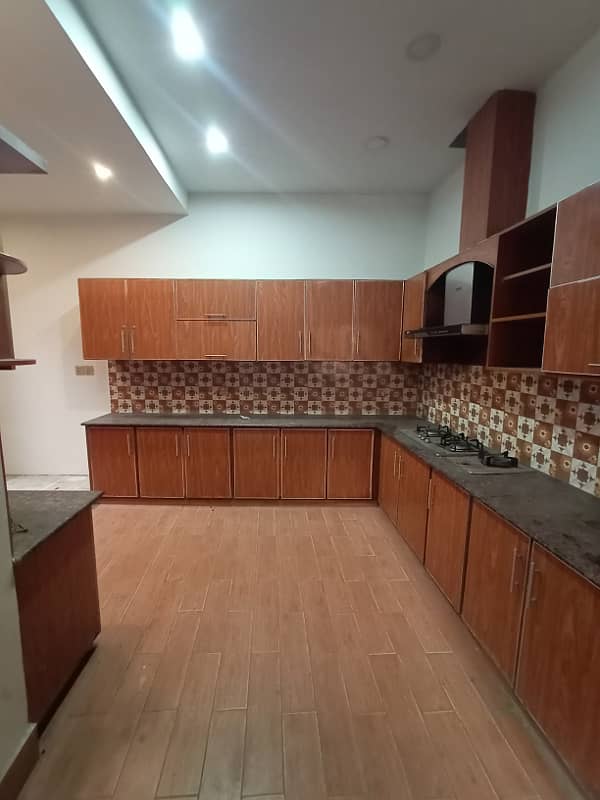 House For Rent Madina Town Near Susan Road 16