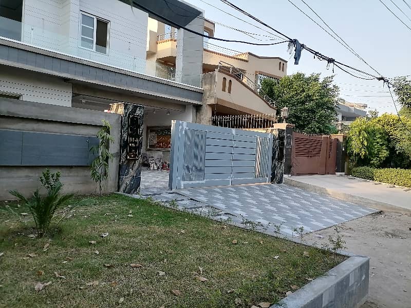 Unoccupied House Of 1 Kanal Is Available For sale In Johar Town 1