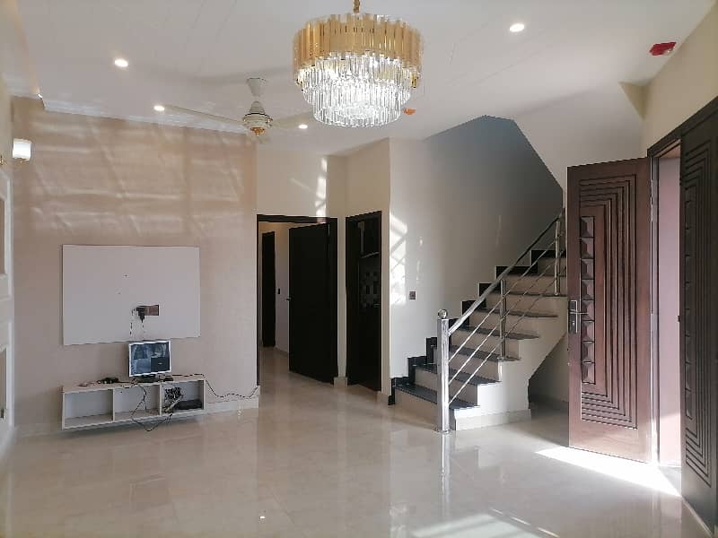 5 MARLA UPPER PORTION AVAILABLE FOR RENT IN BAHRIA TOWN SECTOR F 3