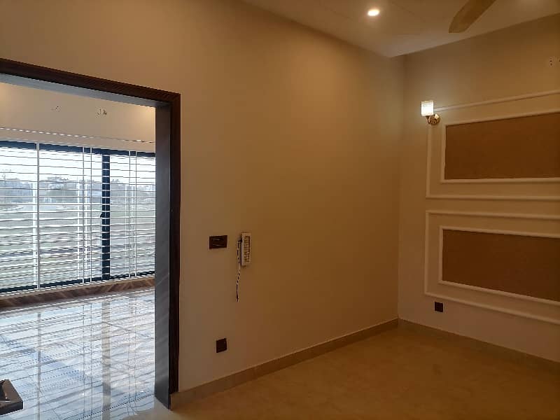 5 MARLA FULL HOUSE AVAILABLE FOR RENT IN BAHRIA TOWN SECTOR C 4