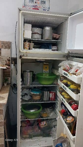 DAWLANCE FRIDGE   100% WORKING CONDITION WITH TOTAL UNTOUCHED 2