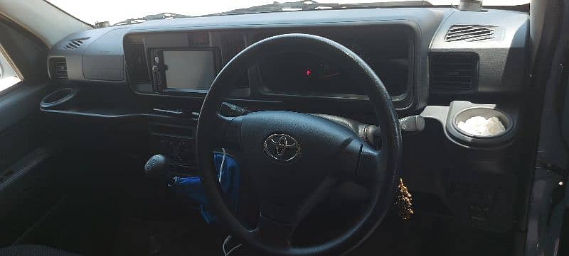Toyota Van 2019 11