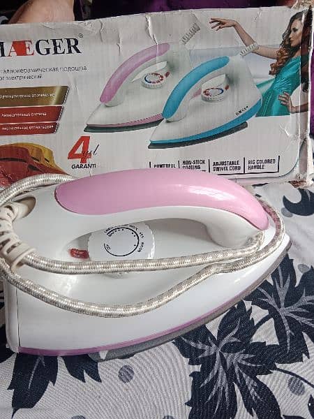 iron with Box in good condition ma 3
