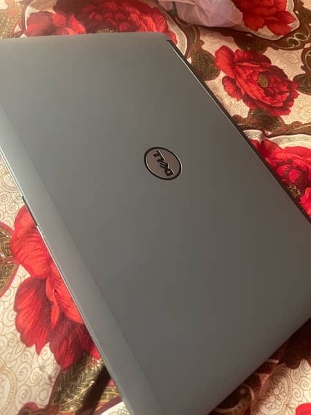 Dell Gaming Latitude and Work station laptop 2
