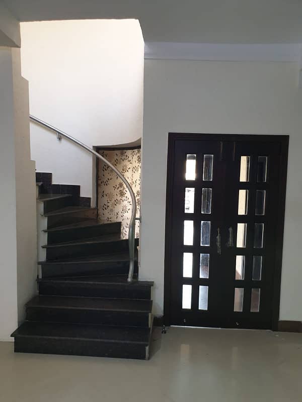 Brand New Condition Safari Villa 4 bed Available For Sale in Bahria Town Phase 7 15