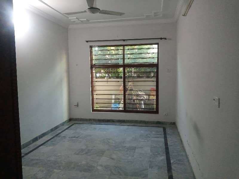 A 10 marla ground portion with three bedrooms available for rent 8