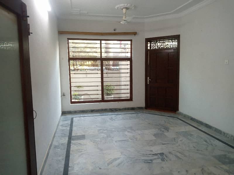 A 10 marla ground portion with three bedrooms available for rent 9