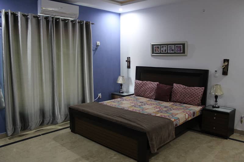 Fully Furnished Room Available For Rent 3