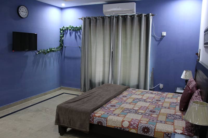 Fully Furnished Room Available For Rent 4