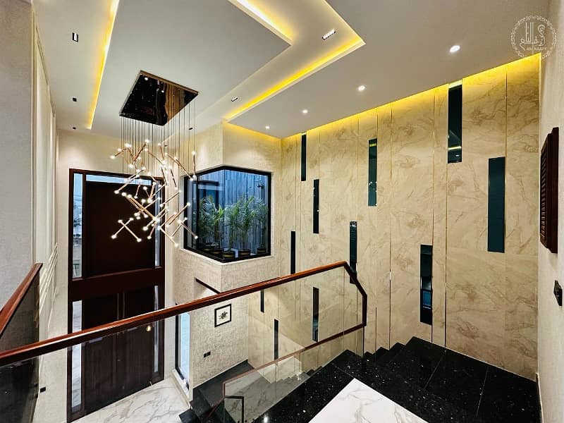 Elegant 10 Marla Full Basement House in Prime Location - Modern Design and Finishes 9