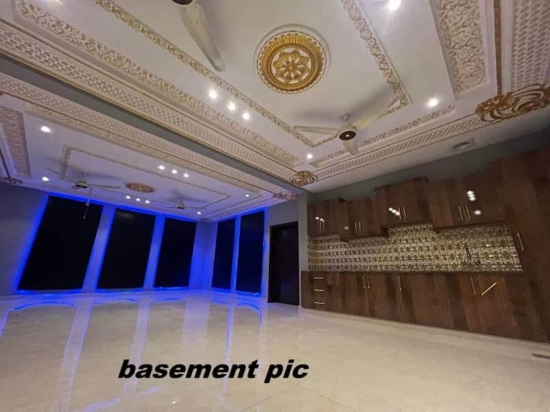 Owner Build Fully Basement Kanal Bungalow For Sale On 80 Feet Road 6 bedroom 14