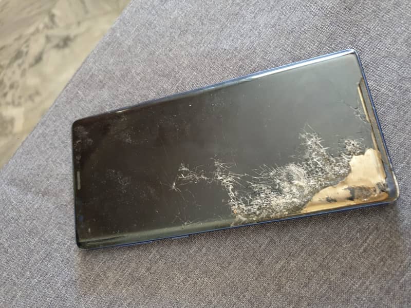 Samsung Galaxy Note 9 *for parts* 0