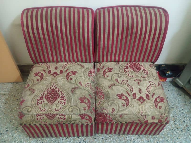 7 Seater sofa urgent sale in Islamabad 2