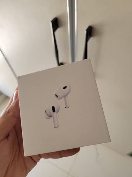 Apple Airpods Pro 2nd Generation 1