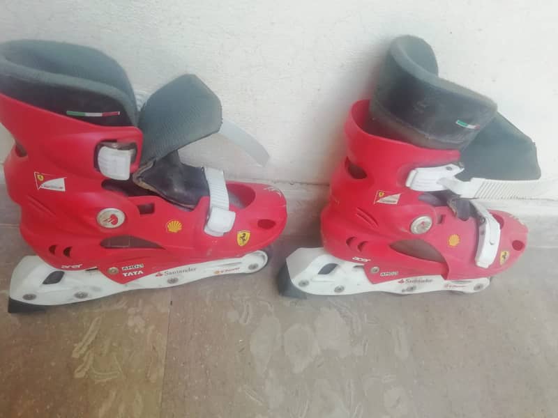 skates /Roller skates Shoes 1