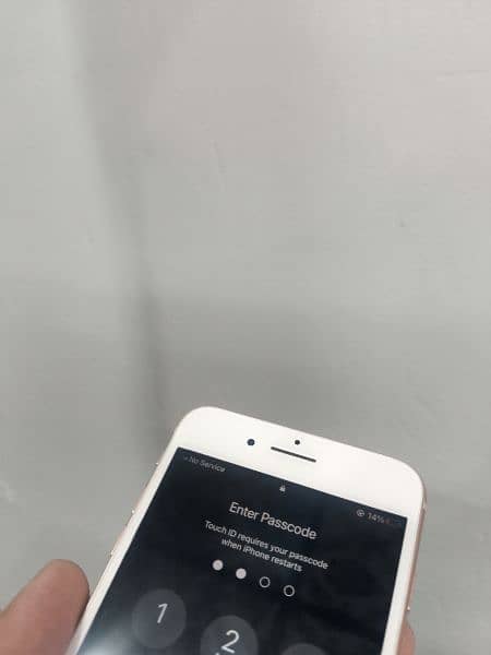 IPhone 8 Plus bypass 64 GB 66 Health 4