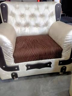 sofa complete set for sale in new condition