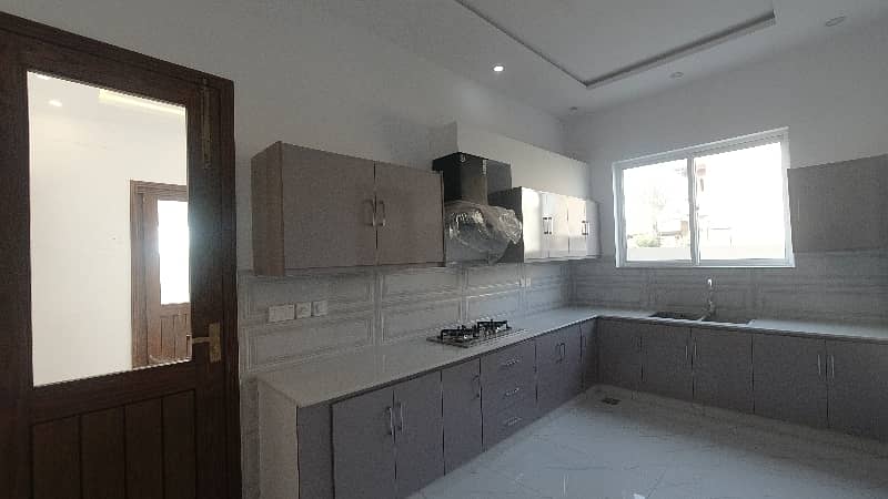1 Kanal Brand NEW Double Unit House FOR SALE Phase 7 DHA 7