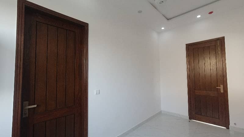 1 Kanal Brand NEW Double Unit House FOR SALE Phase 7 DHA 10