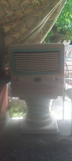 I m selling room cooler used