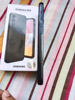 samsung a14 6gb128 all oky phone ha no problem one hand used with box