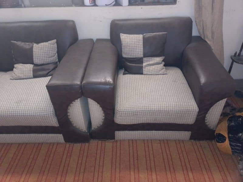 sofa set,,7 seetar 5
