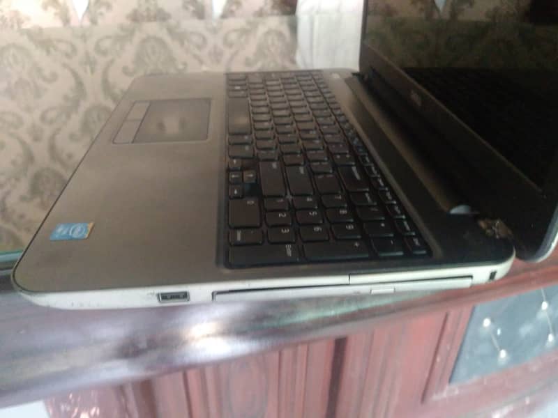 Laptop Dell cor i7 1