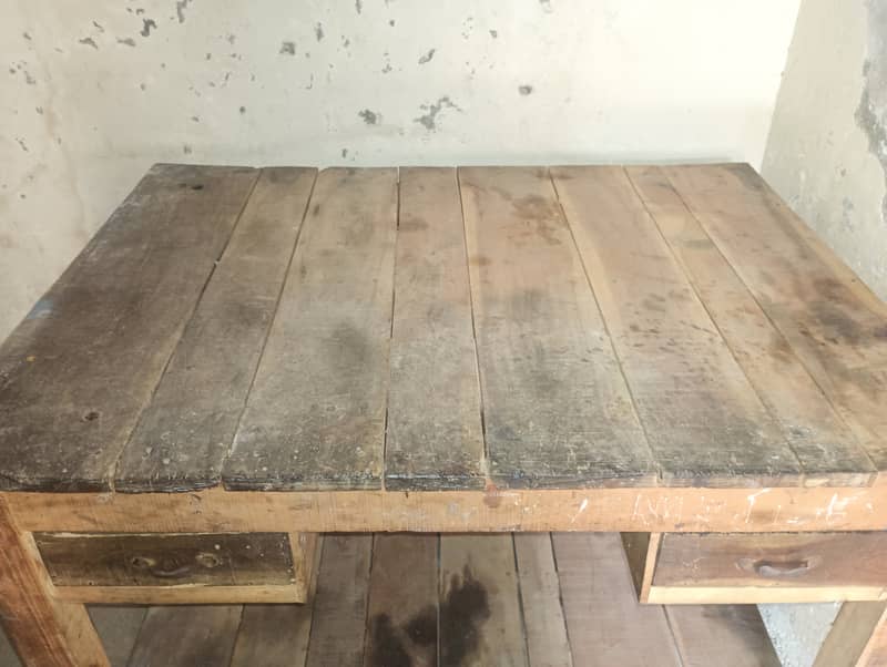 Table Wood 1