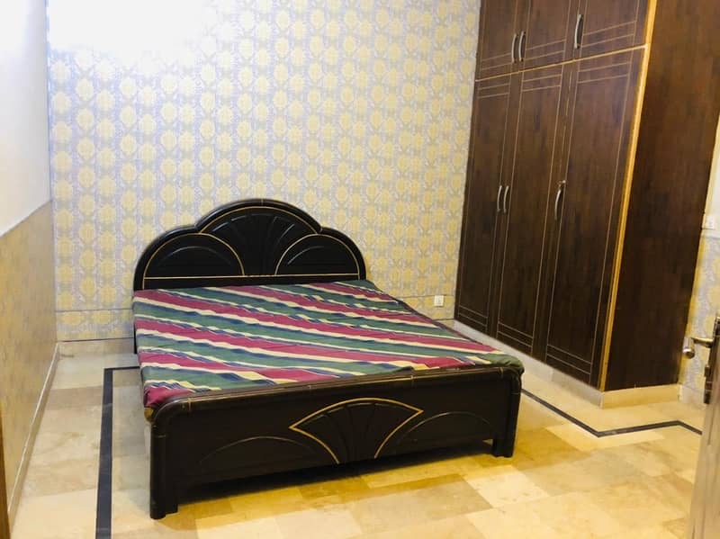 Luxury Rooms Boys Hostel Near kips Johar town UMT 1