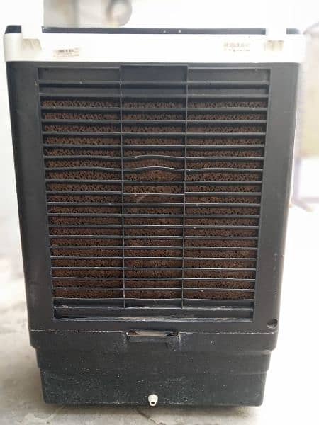 Air cooler with good condition. 7