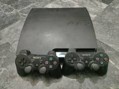 PS3 Slim With TWO Controller And 4 Official Discs + Jailbreak