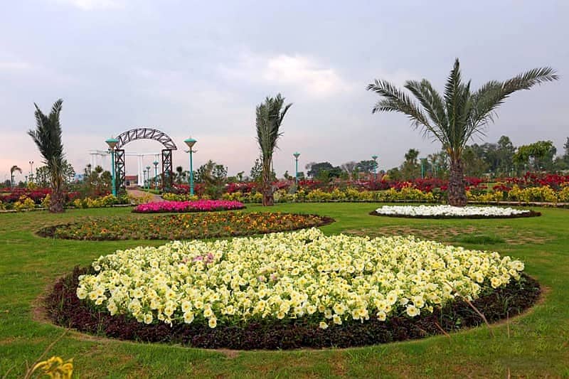 10 MARLA RESIDENTIAL PLOT FOR SALE IN BAHRIA TOWN LAHORE 2