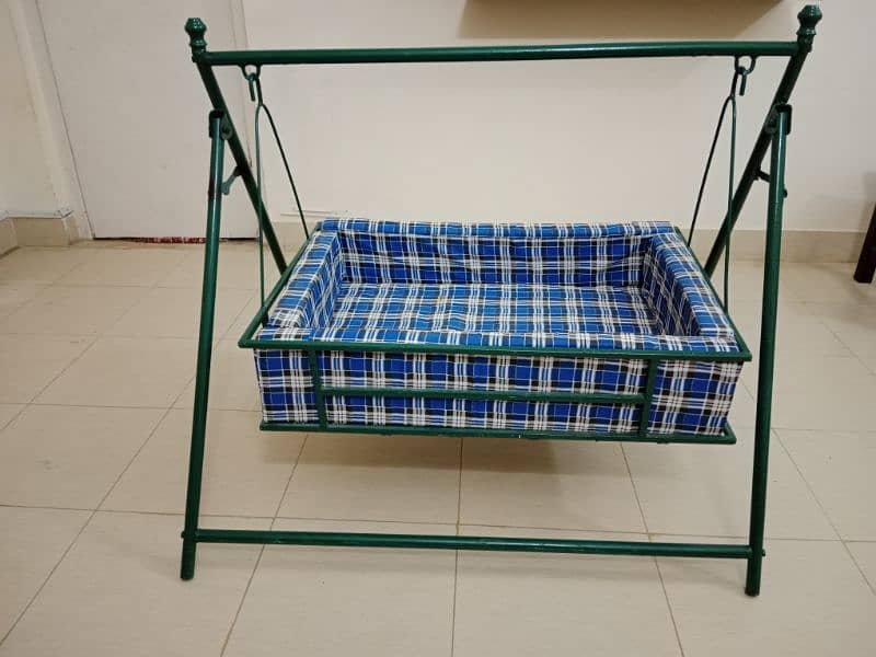 Baby cot Excellent condition 3