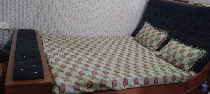 for sale King bed 2