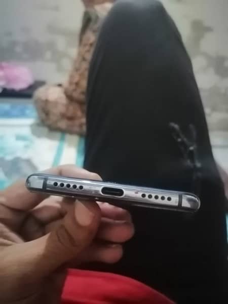 huawei P20 pro 6/128 for sale 3