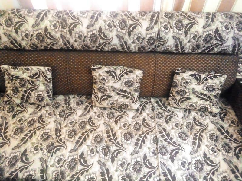 5 Seater Sofa For Sale 3