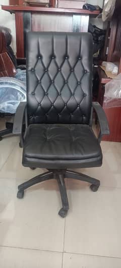 Executive chair/ Revolving Chair / Chair / Office chair / Boss chair 0