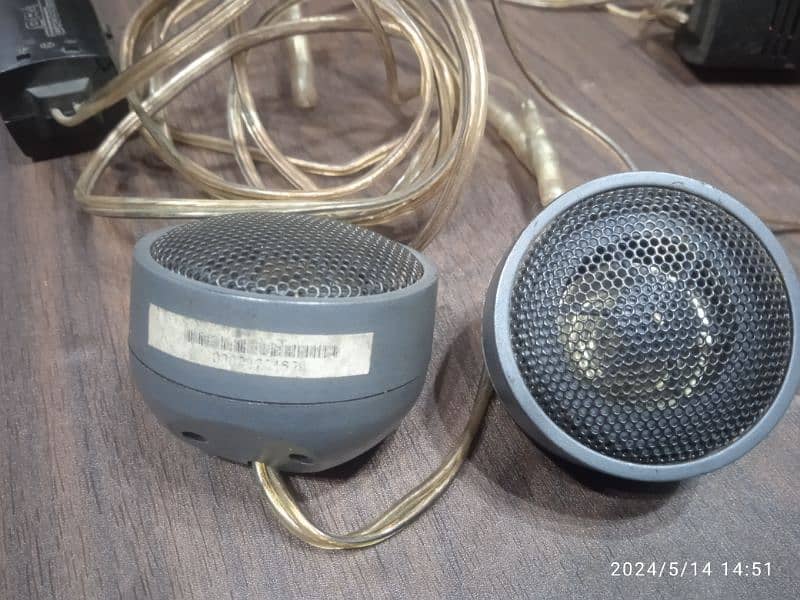 car speaker component amplifier 1