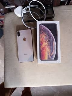 iPhone XS Max 256 GB memory 10 by 10 charging aur box sat ha