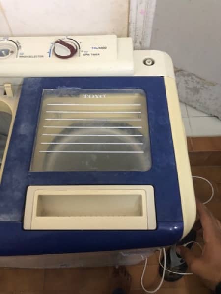 Toyo washing and drying machine 2
