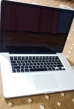 MacBook pro 2011 moled i7 very low price urgent for sale