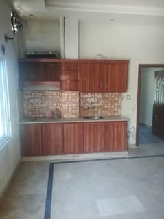 2 Bedrooms Family Flat for Rent 0